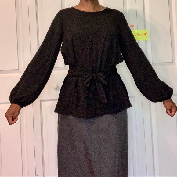 Black front bow blouse - Picture 3 of 4